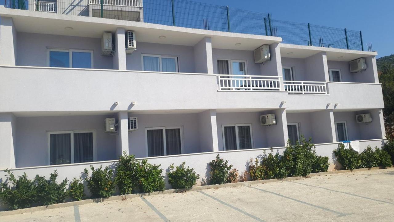 Apartments Capeta Neum Buitenkant foto